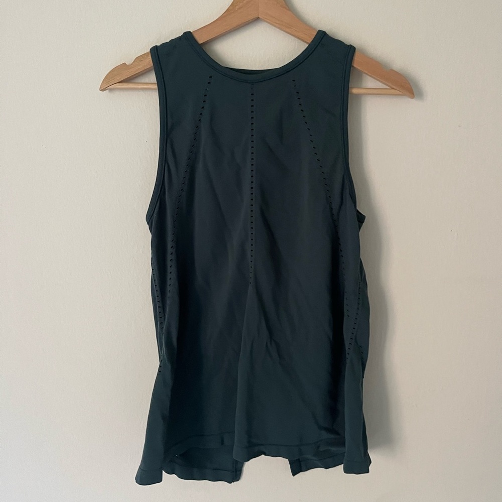 athleta high neck workout tank top